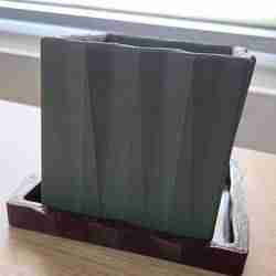 Planter with tray - Edgy