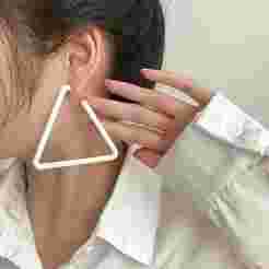 3D Geometric Triangle Minimalist Triangle Earrings 🔺