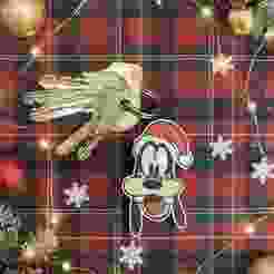 Christmas keychain featuring Pippo