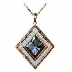 Elegant Diamond Pendant Necklace