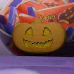 Halloween Reese's Pumpkin (NO BITE)