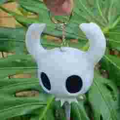 Hollow Knight 2 faces with Weapon - Keychan