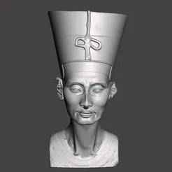 Nefertiti statue