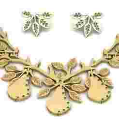 Pear-Shaped Pendant – Elegant Pear Motif Necklace