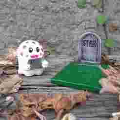 Phantoms on Display - Cute Ghost - STAR - Perfect for Halloween and Parties