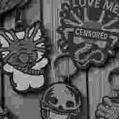 Set of 10 Funny Alien-Themed Keychains, alien, xenomorph