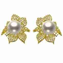 Unique Pearl diamond Flower Earring