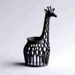 Voronoi Giraffe Pot Holder 3D Print – Decorative Showpiece