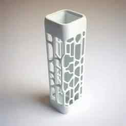 Voronoi Style Holder 3D Print – Modern Geometric Desk Organizer