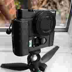 Sony RX100 VII Grip with Battery and Card Storage