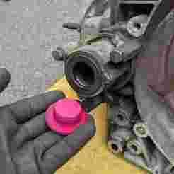 1.6 HDI Gearbox Diff Seal Plugs