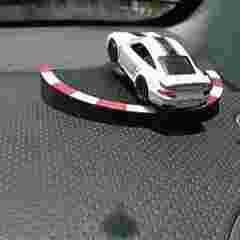 Drifting Hot Wheels Dash Mount (Circuit edition)