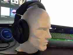 Metalbreak Şubat tarafından Poly HEAD remiksi