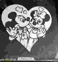 mickey ve mini mouse aşık