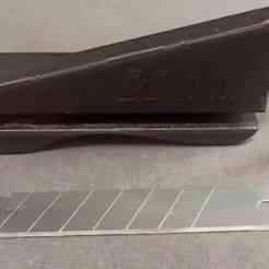 cardboard cutter (for stationery blade)