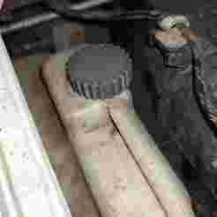 Mitsubishi L200 expansion tank cap
