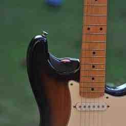 **Pick-Pocket** The Integrated Guitar Pick Holder