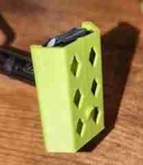 Flambeau bin ("Tuff Tainer") replacement latch for most small/medium bins: 3009, 4007, 5007, 7004, etc