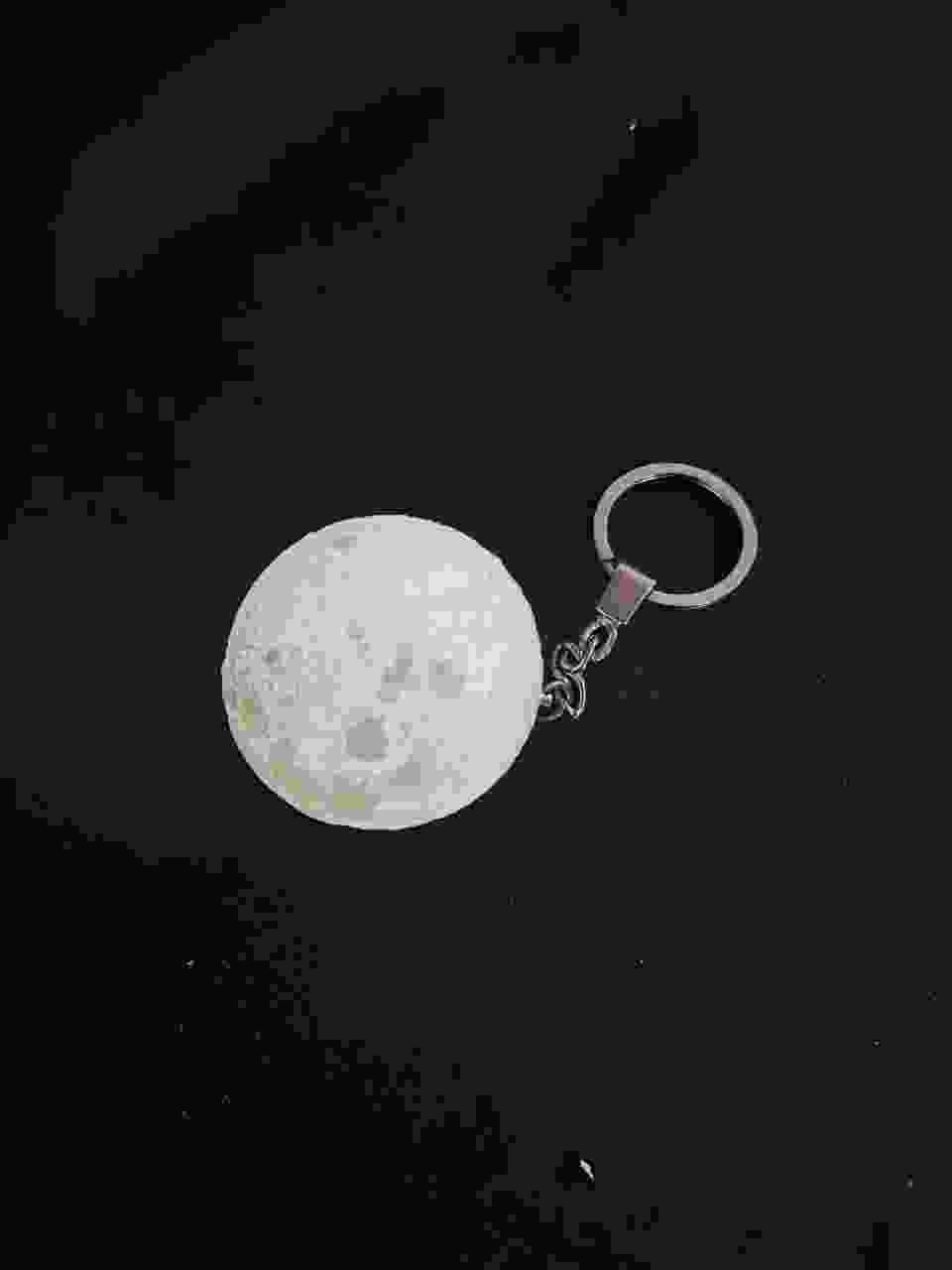 LLAVERO LED LUNA. LUNE KEYCHAIND LED