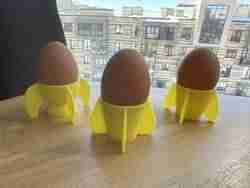 Roket paskalya yumurtası tutacağı