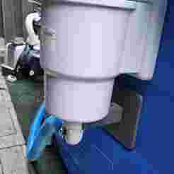 Skimmers holder