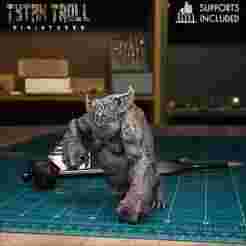 Werebat Batman 04 [Pre-Supported]