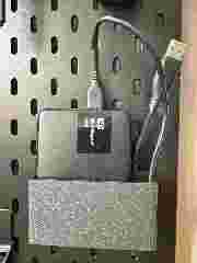 iPhone stand / stojÃ¡nek na iPhone