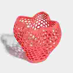 Strawberry-like voronoi style vase