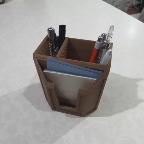 Pen Holder (Big) 🖊️