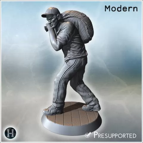 Modern industrial worker carrying a bag of raw material (2) - Modern WW2 WW1 World War Diaroma Wargaming RPG Mini Hobby by Hartolia Miniatures