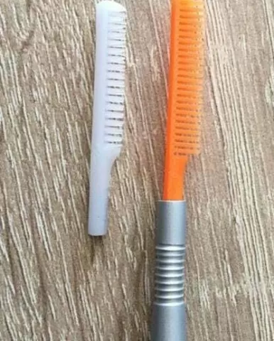 Eyelash brush