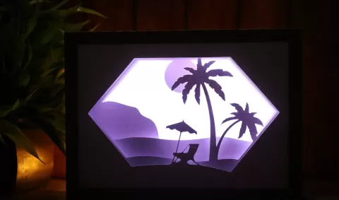 Beautiful Beach lightbox (shadow box) - tecnoculebras