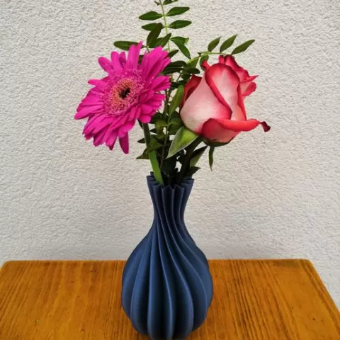 Wave vase
