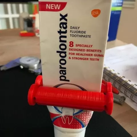 EeZee SqueeZee (Tooth Paste Squeezer That Actually Works)