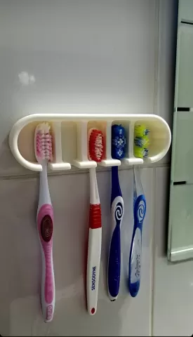 Toothbrush holder - pix3D