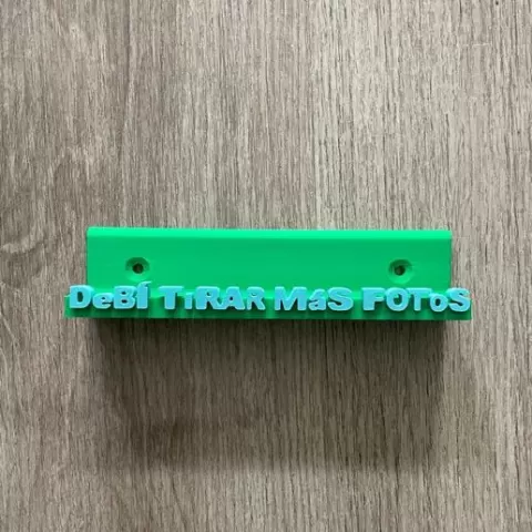 Estanteria Soporte de Bad Bunny Debí Tirar Más Fotos CD y Vinilo