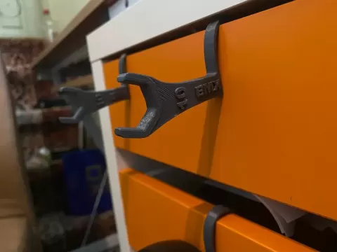 Wrench Hooks - Emanuel Chmielowski