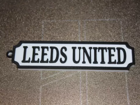 Leeds United street sign Football key ring