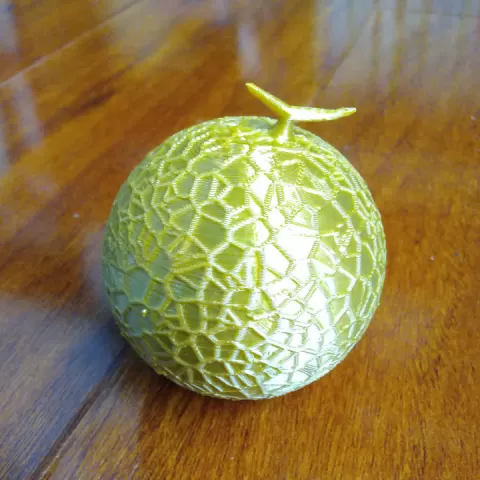 Voronoi melon by Justin Lin