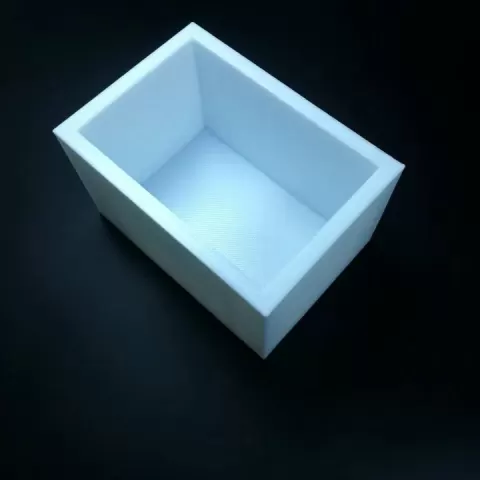 Simple box by Adam Reis