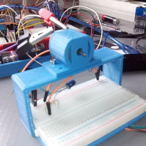 DC motor - breadboard mount by Javier Vicen