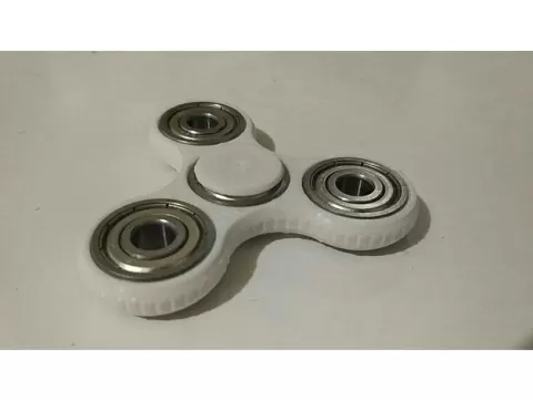 Tri-spinner by Nick Rimmer