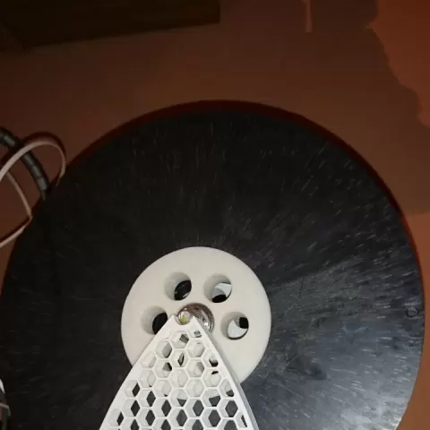 Hex structure spool holder by Andrzej Tokarz