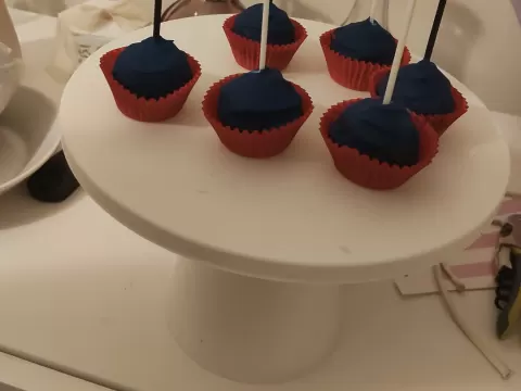 SUPPORTO ALZA TORTE E DOLCI