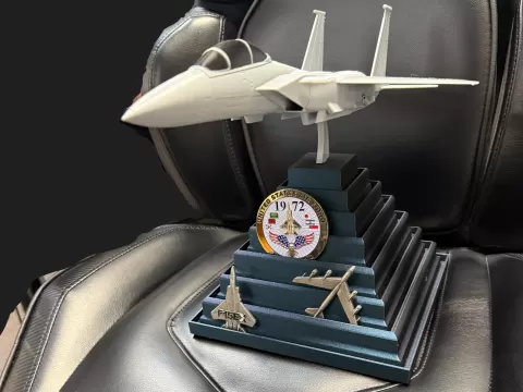Coin Display - 8 tier pyramid with airplane mount