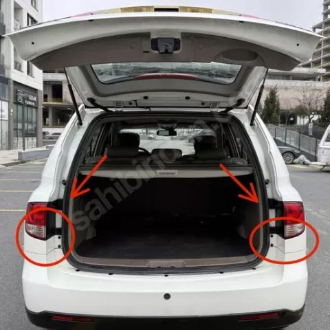 Ssangyong Kyron rear trunk side cover / Ssangyong Kyron rear fender trim