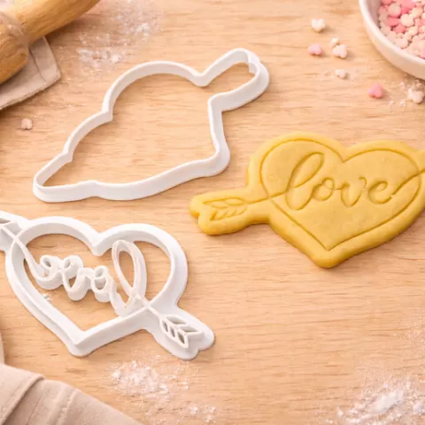 Love" cookie cutter and stamp/embosser set - Heart pierced by arrow | Valentine's Day, wedding, anniversary | FDM printable STL