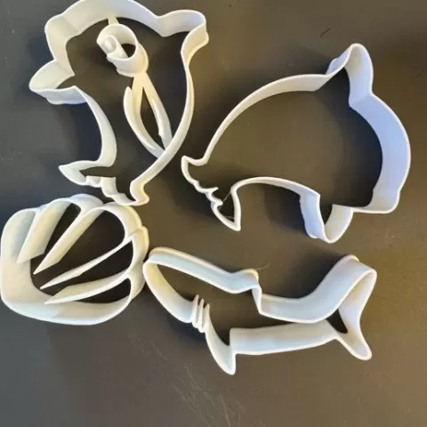 Cookie cutter sea creatures