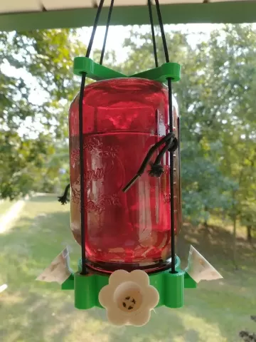 Hummingbird Feeder - Lee Higginbotham