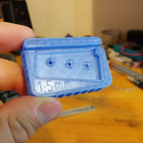 Windshield wiper razor by Pavol Novák